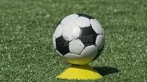 揭秘谜团：索尔斯克亚实力非凡，却为何离曼联后求职路漫漫？